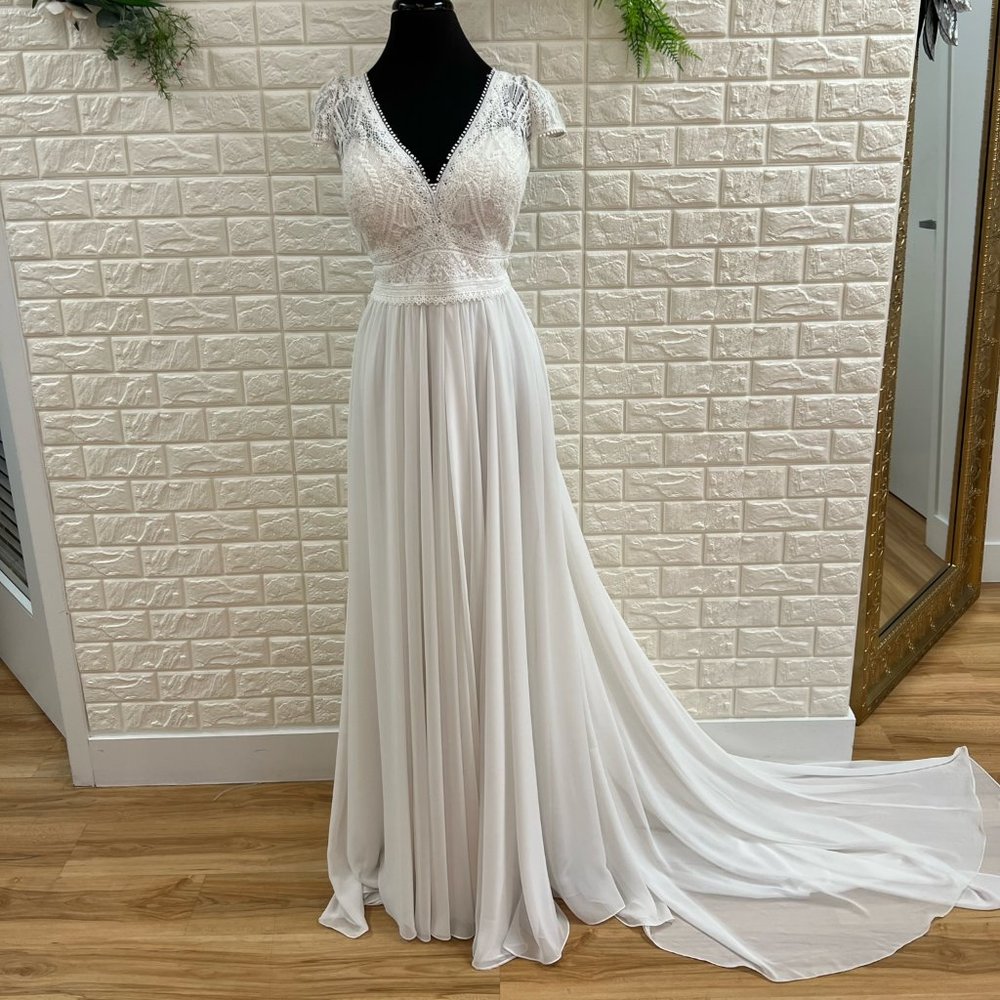Allure Bridals #D266 Disney Fairy Tale Weddings Dress Princess Rapunzel
